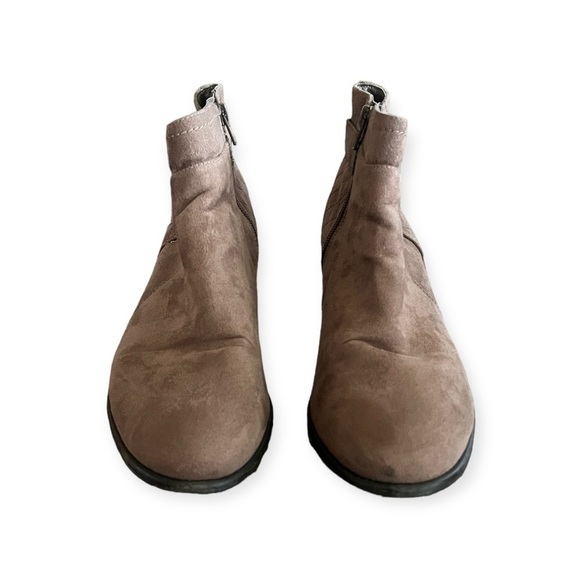 Unisa Vibtech boots booties brown heels Sz 10 M - Picture 4 of 10